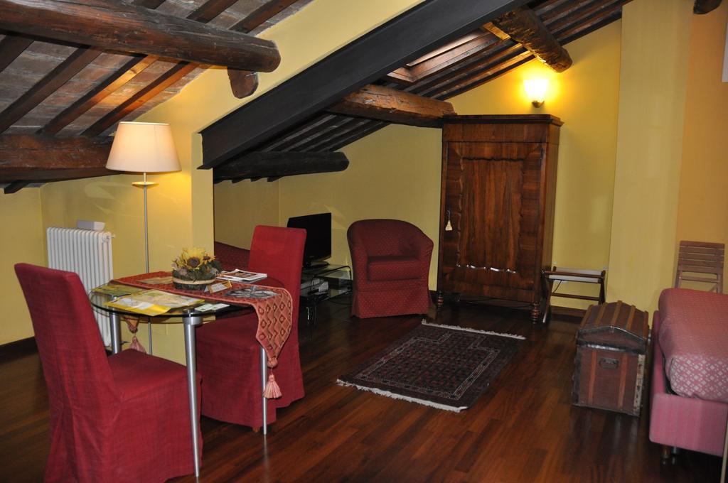 Piazza Nova Guest House Феррара Номер фото