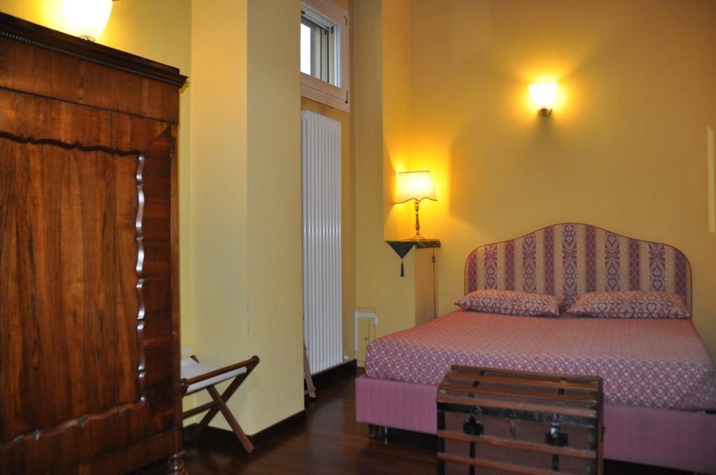 Piazza Nova Guest House Феррара Номер фото