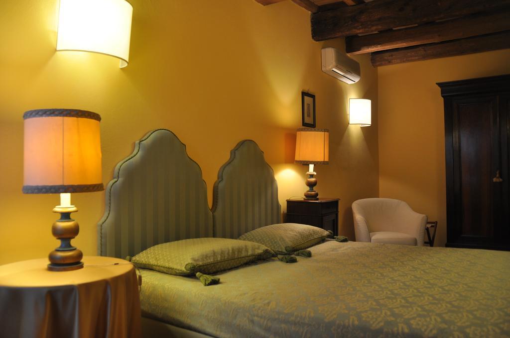 Piazza Nova Guest House Феррара Экстерьер фото