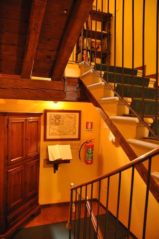 Piazza Nova Guest House Феррара Экстерьер фото