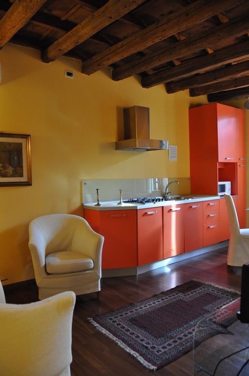 Piazza Nova Guest House Феррара Номер фото