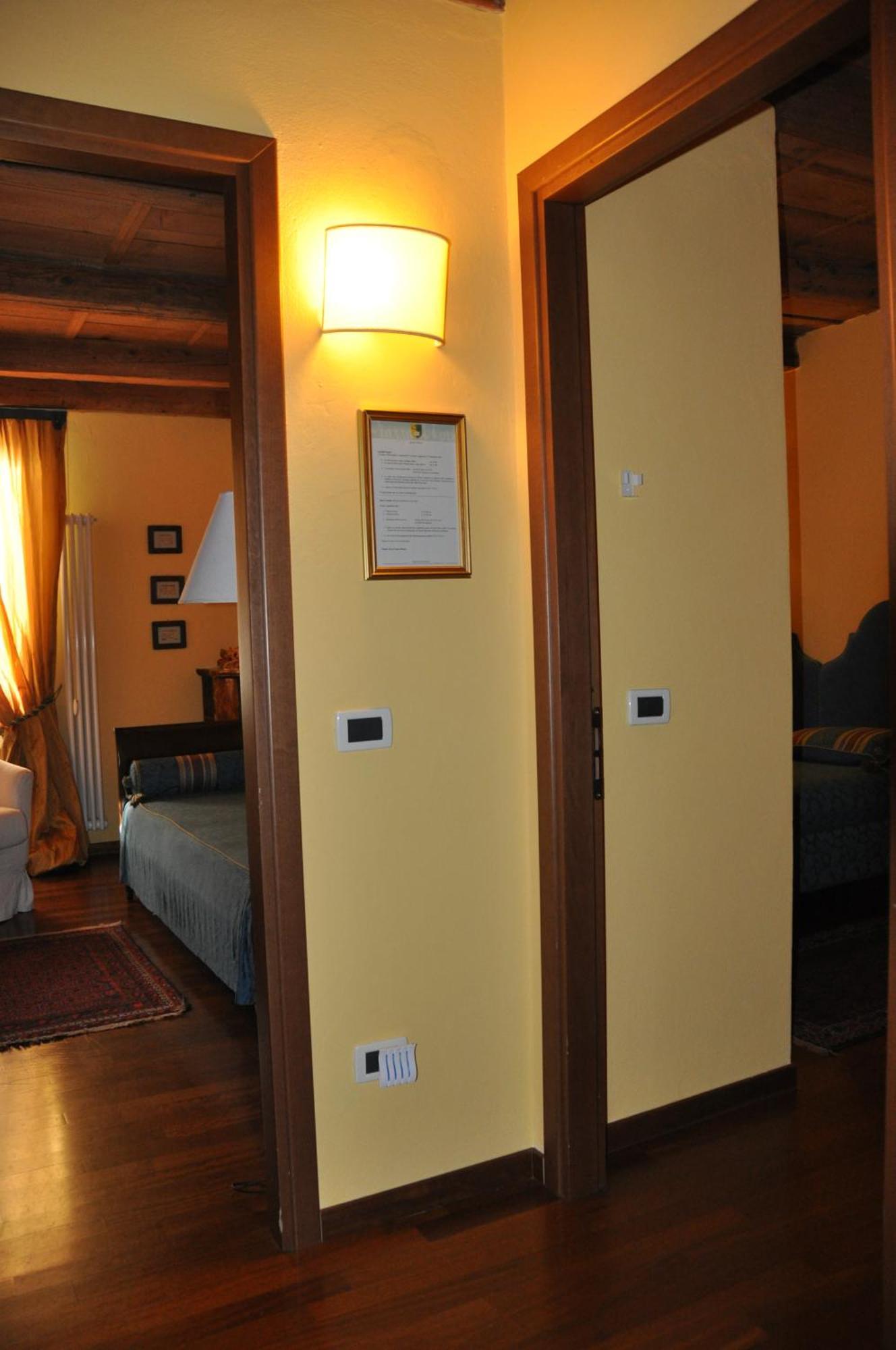 Piazza Nova Guest House Феррара Номер фото