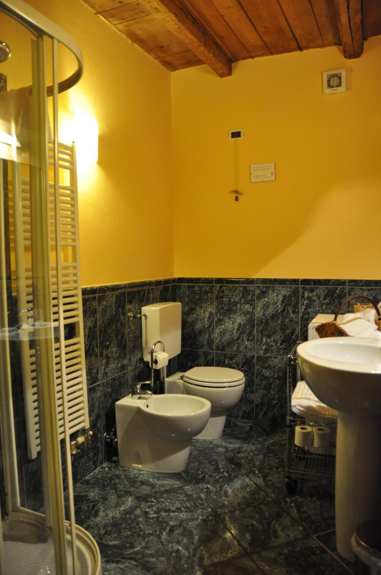 Piazza Nova Guest House Феррара Номер фото